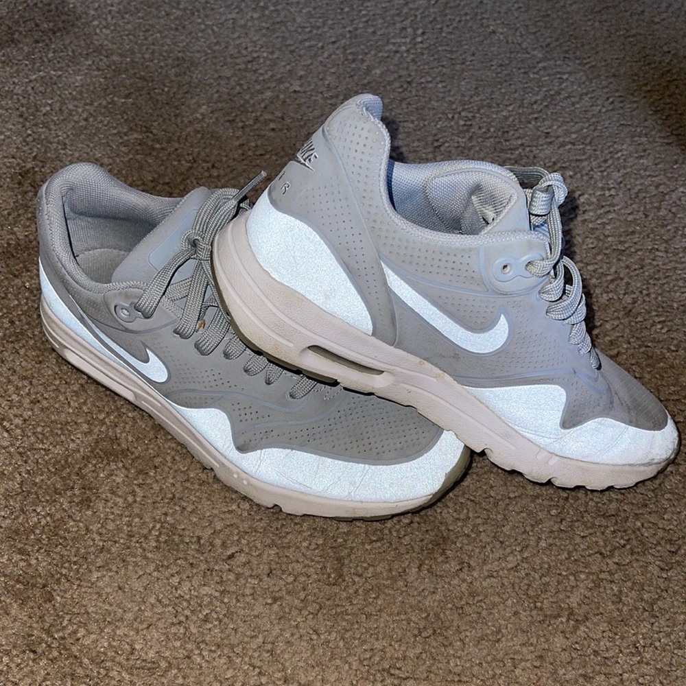 Nike air max